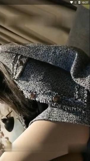 主播10月27日手机直播约网红鸡手机放旁边偷拍被发现翻车现场非常刺激