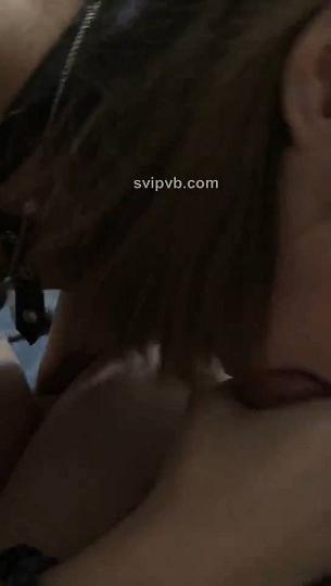 某地三线美女嫩模和富二代男友各种激烈啪啪私拍流出顔值高身材好屁股不停扭动口爆肏逼不停干