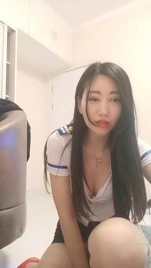 性感情趣制服短裙高跟鞋自摸诱惑