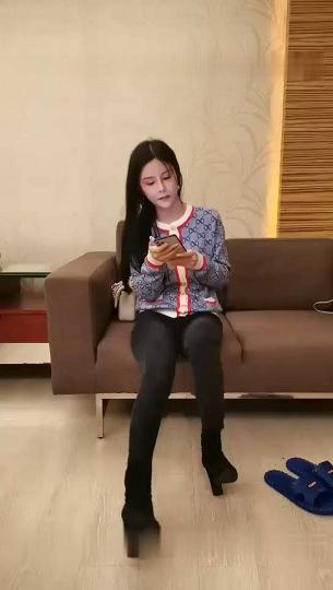 泰然寻欢眼镜男约了个顔值不错妹子TP啪啪，口交扣逼