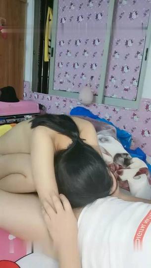 00小姐姐嫩妹子和小男友居家啪啪，口交后入抽插