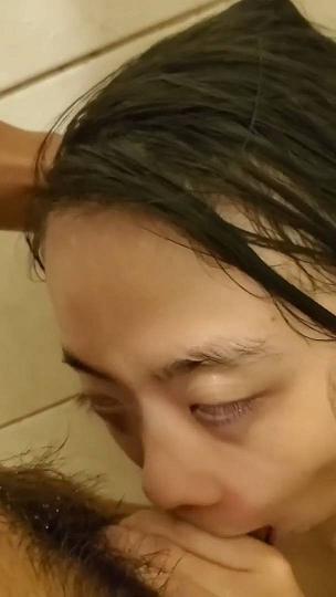 与粉嫩小女友的性爱日常小骚货真爱吃鸡吧极品身材