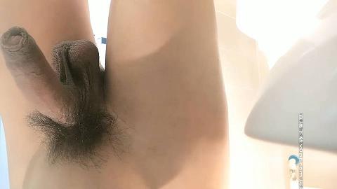 甜美黑裙妹子，调情一番再干近距离拍摄