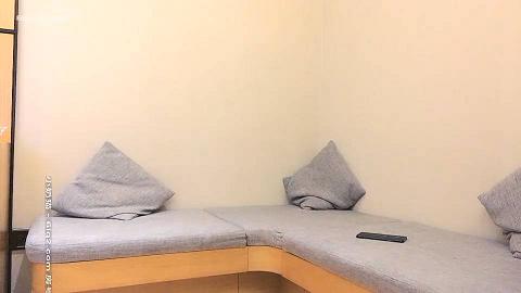 娇小玲珑美乳温柔，花样啪啪妹子直求饶，激情四射