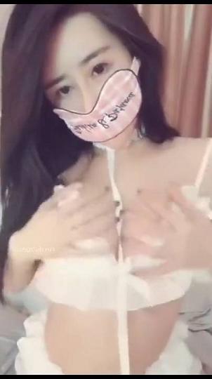 小骚骚御姐浪骚上天了，长相甜美，胸大腿长，简直是尤物中的战斗机