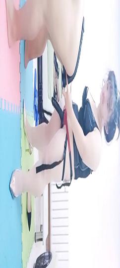 大奶女王穿上丝袜高跟制服调教男人踩蛋蛋喂酸奶2