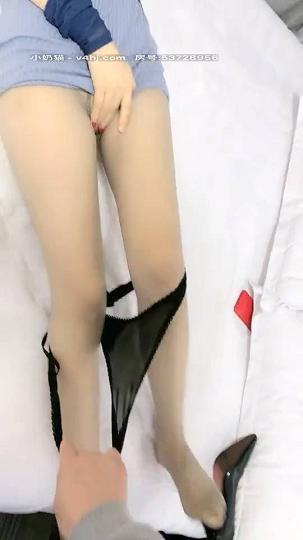 Avove肉丝高跟大长腿激情啪啪极品身材致命诱惑4