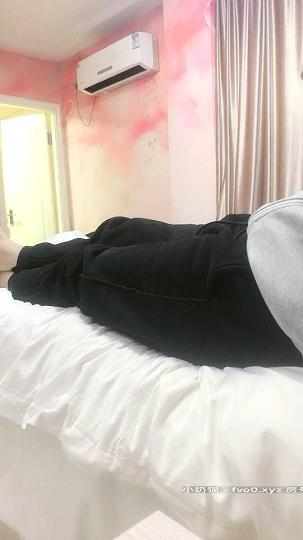 清纯风骚并存，极品外围黑丝诱惑，花式啪啪激情四射