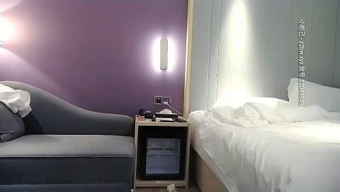 漂亮高颜值美乳，见到猛男春心萌动妩媚诱人极品尤物