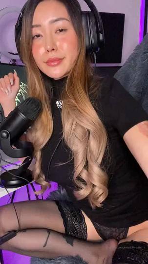 超性感尤物，真是骚的一逼。今晚就让她陪你吧71