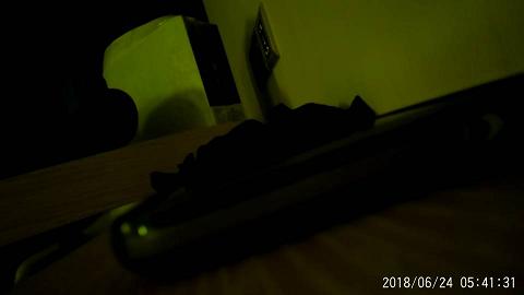 年度最牛蜜饯近2小时气质美少妇被两个屌丝下药带到宾馆开房随意玩弄轮流干2018_0624_053957.mov