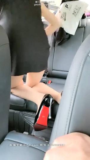 美腿主播AVOVE_2020.07.15‖车震‖黑色吊带包臀裙‖夏日炎炎，户外最燃，帝都极品白虎小少妇，跟男友户外车震，翘臀美乳，淫语不断，直接射到嘴里，紧张刺激