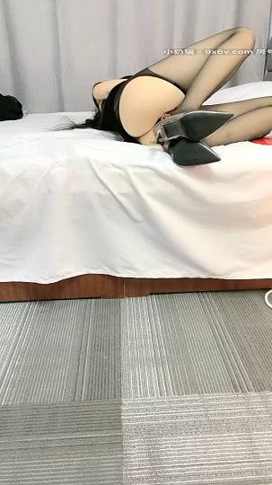 美腿主播AVOVE_2020.11.04‖吊带包臀裙‖黑丝高跟‖都射里面了，讨厌