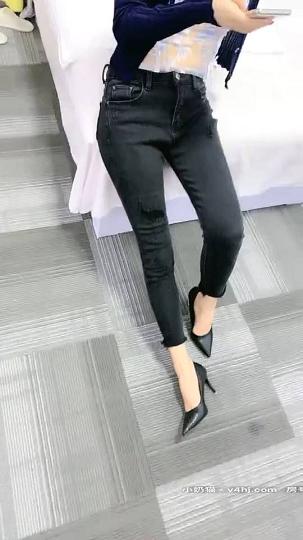 美腿主播AVOVE_Avove极品身材JK制服无毛粉穴风情万种2