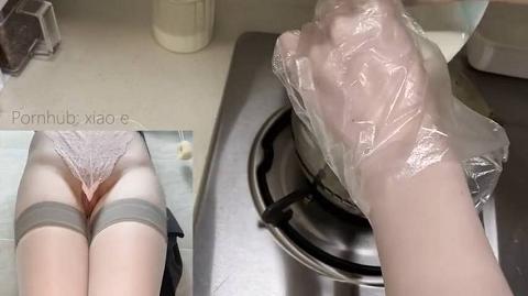 某站福利姬人美鲍粉颜值够用游戏中直播露出15