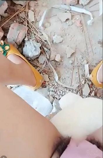 豪乳長舌主播勾搭鞋匠嫌髒換看門大爺年級又嫌年紀大再勾搭路過小哥操完讓大爺繼續