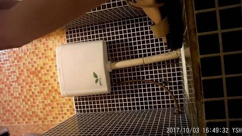 新年厕拍礼包1080P_20171003_163303