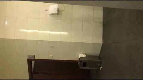 新年厕拍礼包2019最新4K超清厕拍-清纯吊带裙女神敞开的蜜穴似乎在向我诉说它的遭遇