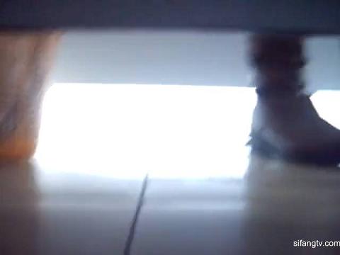 新年厕拍礼包WC被发现惊叫_new