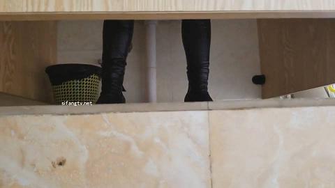 新年厕拍礼包尾随跟踪8