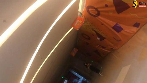 新年厕拍礼包最新专挑美女厕拍第4部外表清秀母婴营业员貌似还是个处清晰看到肉核