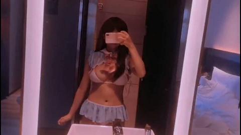 清纯萝莉塔各种COS，酒店啪啪啪218