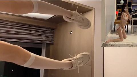 清纯萝莉塔各种COS，酒店啪啪啪244