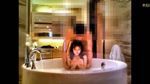 清纯萝莉塔各种COS，酒店啪啪啪212