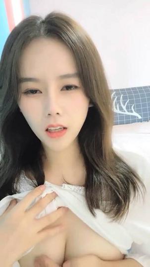 长相甜美，气质女神