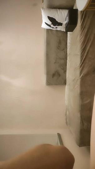 2021-9-19天天去探花原千人斩小陈深夜场，文静格子裙极品外围，肉丝撕裆翘起屁股掰穴，骑乘抽插擡腿猛操