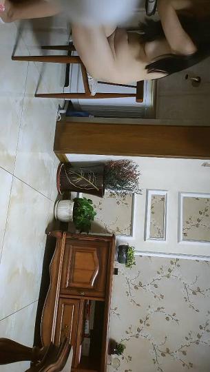 2021-10-6美女少妇新人-------扶在沙发上-