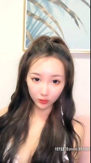 刚亮相就让人眼前一亮的超级美女