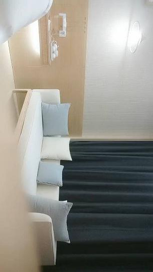 2021-10-20战神小利风衣高端外围妹子