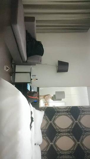 2021-11-19利利堅辛苦網紅臉外圍小騷貨，自帶黑絲