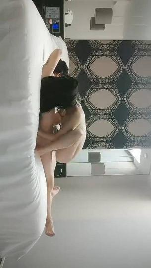 2021-11-20利利堅辛苦淩晨戰騷女，現金支付