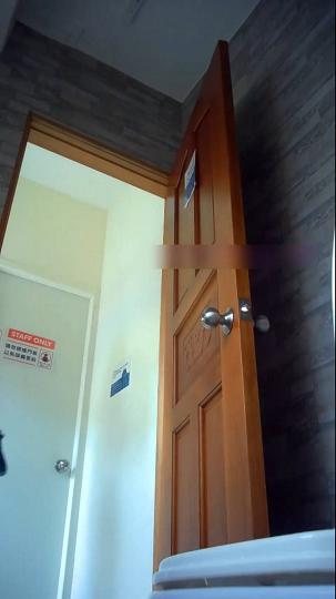 游乐场全景偷拍多位漂亮的大屁股美女最完美的角度1