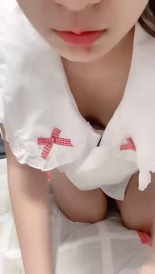 易直播主播猪猪想要收作业，猪猪少女福利视频17