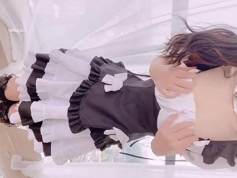 推特福利姬芋圆呀呀极品嫩B酥胸女仆