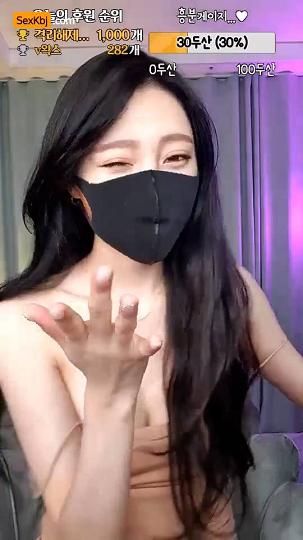 韩主播性感身材全裸主播likecho_likecho_06302041_sexkbj