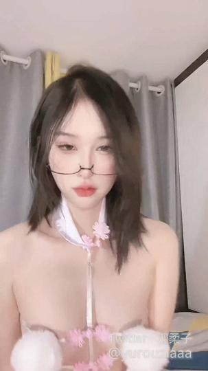 推特极品福利姬羽柔子大美女颜值与美穴化一身V1