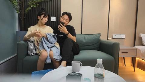 探花大合集2022-05-11锤子丶探花青春美少女，80多斤纤细美腿