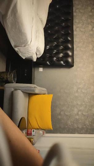 探花大合集2022-6-3锤子丶探花黑丝大学生妹子，外表清纯乖巧，撕裆舔逼调情，发行屌上有虱子操逼失败