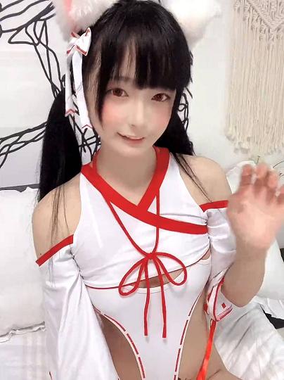 超美福利姬萝莉套图加视频福利860.mov