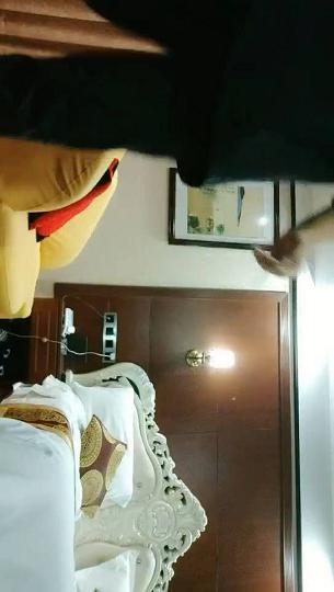 2021.9.6，莱昂纳多探花，约操漂亮小少妇，调教抠穴玩得不亦乐乎，风骚淫荡水声不断，娇喘连连物有所值