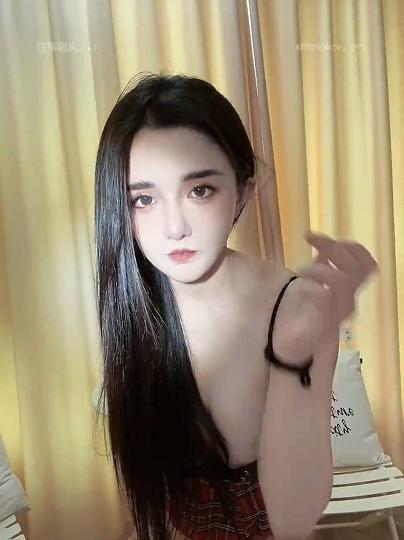 虎牙古阿扎4K画质-深V皮衣红裙，单手握不住的柔软大奶热舞-1