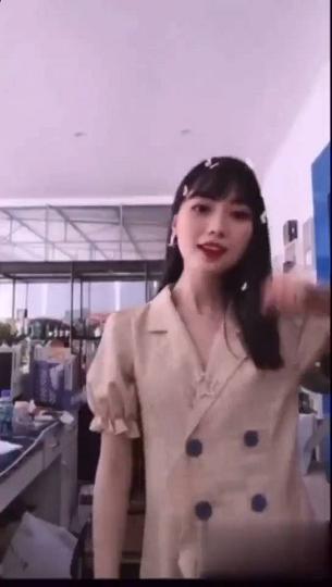 《高端重磅泄密》露脸才是王道！极品颜值拜金小姐姐王媛媛表面高不可攀私下极度反差被金主各种露脸玩弄啪啪高清25