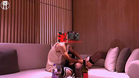 超淫母狗人妻深绿岸全新淫乱双飞-骚妻和绿帽老公调教3P黑丝闺蜜-26