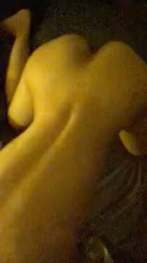 蜜桃臀骚妻想让两个男人操Chinesehomemadevideo