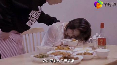 國產AV果凍傳媒我的繼母戀人過年女友帶回家一夜變成我後媽聶小倩