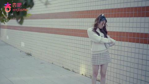 國產AV租個女友過大年，說好三千過夜要加錢